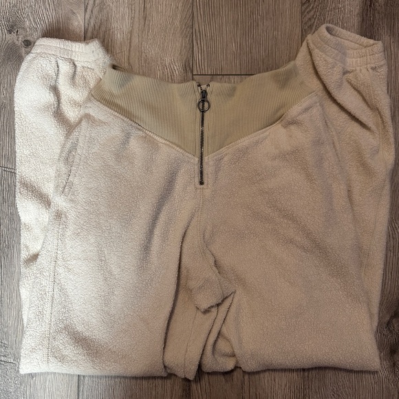 aerie cream zip up joggers size xs - Picture 2 of 4